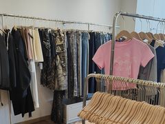 -眷顾自助服装工作室(中南金石国际广场A座店)