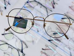 -潘多拉眼镜·蔡司依视路明月(潘家园店)