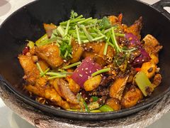 干锅耗儿鱼-尘香•传统川菜(创汇首座店)