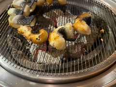 -围炉肉舍•炭烤活鳗•丹东海鲜烤肉(步行街店)