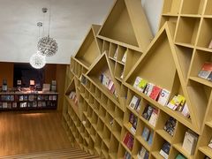 -新华书店(解放路店)