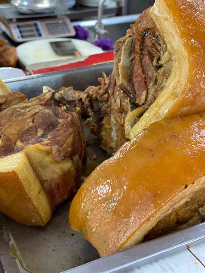 东娃卤肉店-"【夭夭探店】我没去店里.却早已耳闻了这.