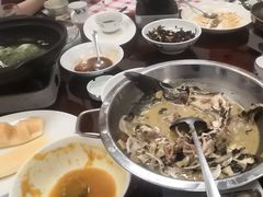 -新李记 · 口味菜馆(南郊公园店)