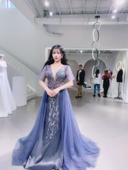 点击看大图 -艾米丽婚纱礼服