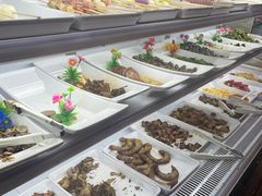 -哈尔滨小酒馆·鲜肉现穿自助烧烤(康新花园店)