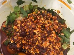 -拈签一笑黄牛肉辣卤串串