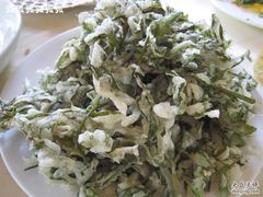 炸花椒芽-北京水岸山吧度假村(雁栖镇店)