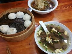 -上海特色小笼店(铁岭路90弄小区店)