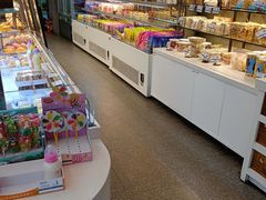 面包甜点陈列柜-拉那巴米 蛋糕定制(世纪东方广场店)