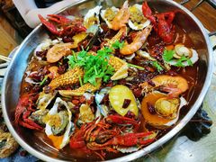 -老东镇啤酒屋海鲜加工·蒸汽海鲜·海鲜烧烤(台东店)