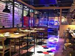 大堂-骨捞专家·金华砂锅(西田城购物中心店)