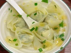 菜肉大馄饨-赵宝美煎包店