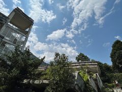 -四川汶川特大地震漩口中学遗址
