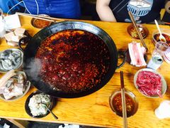 -岗上渣渣老火锅(两路口店)