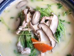 上汤肉丝豆苗-上楼私房菜(院士路店)