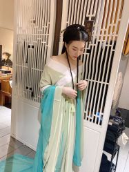 -盘子女人坊古装写真摄影(厦门总店)