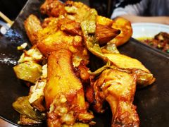 姥家嘎巴锅-那家老院子东北菜·饺子·小鸡炖蘑菇(艳华街店)