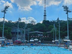 -越秀山游泳场