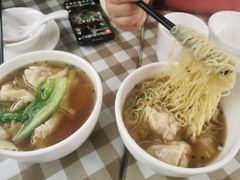 -新大咀港式茶餐厅(宝山万达店)