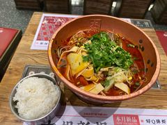 -成都你六姐·牛肉冒菜(城市集市合生汇店)