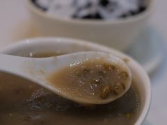 香草绿豆沙-糖水佬(深水埗店)