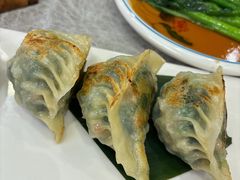 香煎韭菜饺-九龙茶记·粤式餐厅融合菜(鹭江店)
