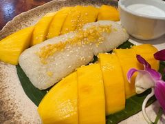 -Dang restaurant (patong phuket)