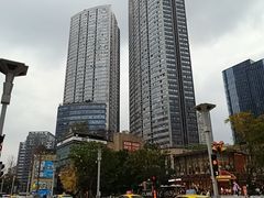 -观音桥步行街