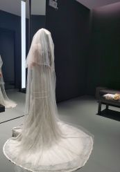 -Vera Wang婚纱礼服旗舰店