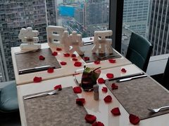 -云厨·高空西餐厅(成都瑯珀·凯悦臻选酒店)