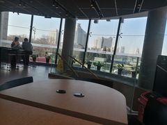 -麦当劳(展览路店)