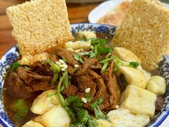 -叶新小吃店(来凤小区总店)