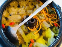 竹荪汽锅鸡-云腾食府·云南菜