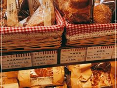 -红宝石·鲜奶小方·海派西点房(肇嘉浜店)