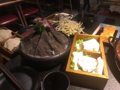 -渝涯重庆豆花老火锅(中赢国际店)