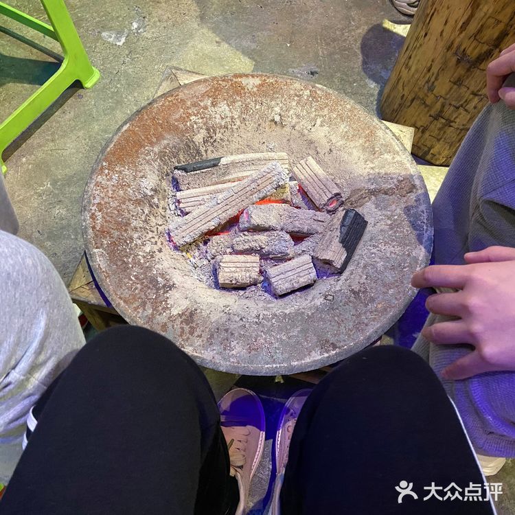 山水溶洞火锅