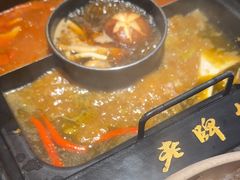 -老牌坊云南鱼豆花火锅(哈西万达店)