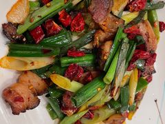 大蒜炒湘西腊肉-亢龙太子酒轩·花园店