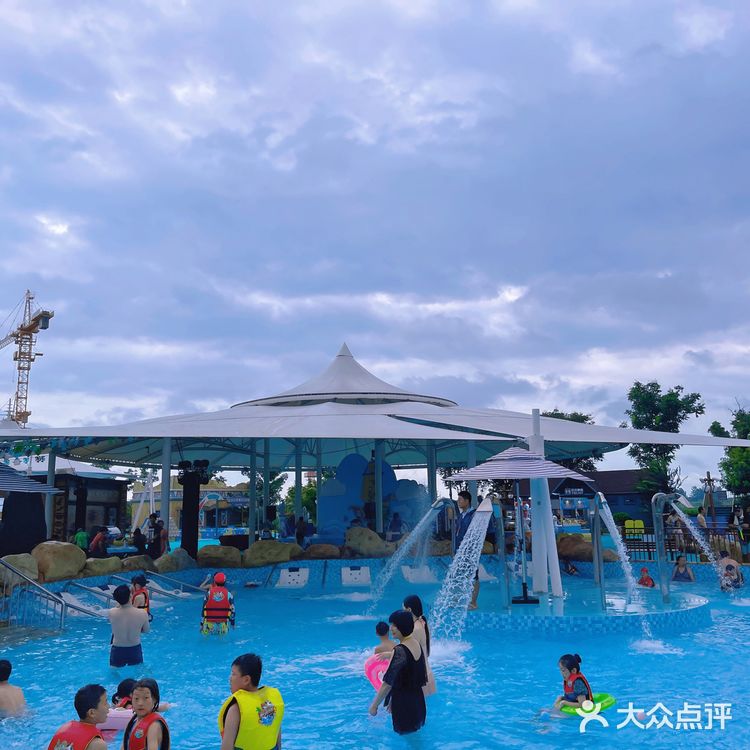 家门口的苏州湾梦幻水世界