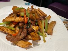 蜜椒汁杏鲍菇牛柳丝-太兴餐厅(东方广场分店)