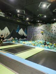 -反弹蹦床公园·亲子乐园·团建·派对(青岛融创茂店)