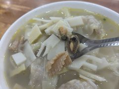 -胡成记口蘑龙眼包子(盐道街店)