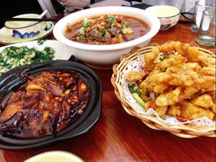 -胡子饮食店