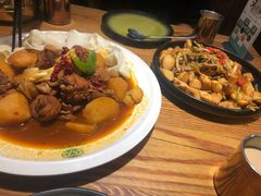 沙湾大盘鸡-塔哈尔·新疆盛宴(城西银泰店)