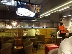 -新大咀港式茶餐厅(宝山万达店)