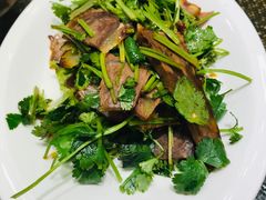 香菜拌牛肉-曹家小菜(胜太路店)