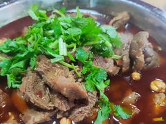 -大众跷脚牛肉馆·非遗传承单位(峨眉山店)