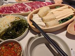 -左庭右院鲜牛肉火锅(金山万达店)