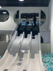 -MINI MARS KIDS CLUB亲子家庭中心(长宁天山店)