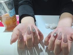 -瞧·享轻奢美甲美睫